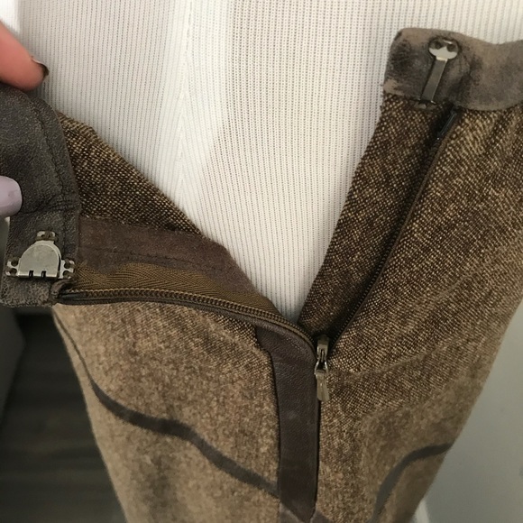 Wool skirt with leather trim - Picture 8 of 8